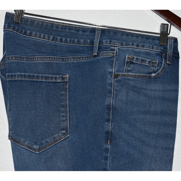 Old Navy Kicker Boot Stretch Jeans Size 22 Mid Rise Soft Blue Denim 5-Pocket - Picture 5 of 16